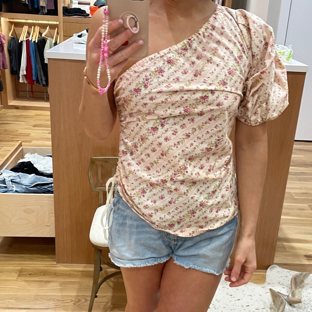 Unique Floral One Arm Blouse